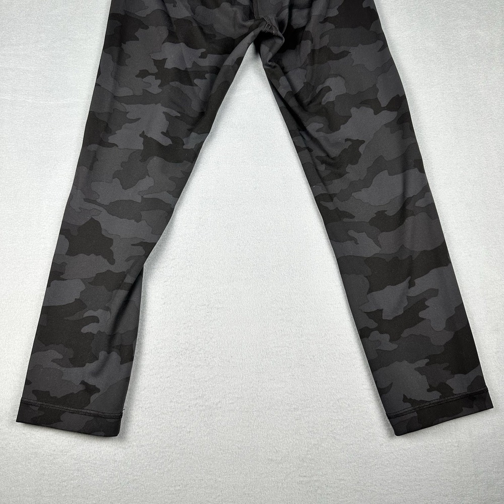 Lululemon Leggings Womens 6 Black Grey Camo Excellent High Rise Crop W6BFBS - Picture 12 of 16